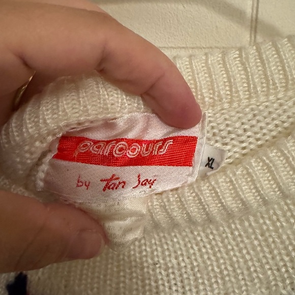 Vintage ‘80s White Crewneck Sweater with Floral Embroidery Women XL Cottagecore - Picture 7 of 9